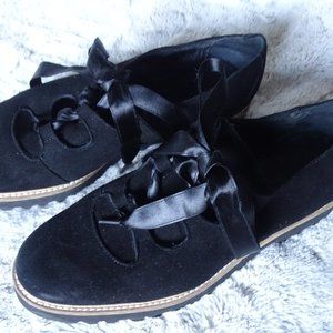 Ron White Suede Lace Up Loafer Flats